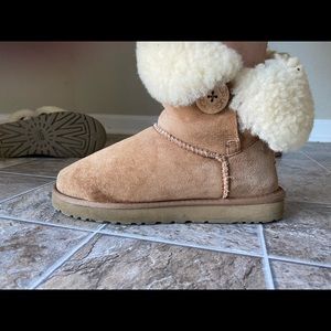 Women camel color UGG